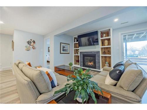 8 Noble Lane, St. Thomas, ON - Indoor Photo Showing Living Room With Fireplace