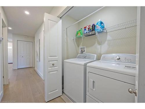 8 Noble Lane, St. Thomas, ON - Indoor Photo Showing Laundry Room