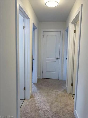 28-1820 Canvas Way, London, ON - Indoor Photo Showing Other Room
