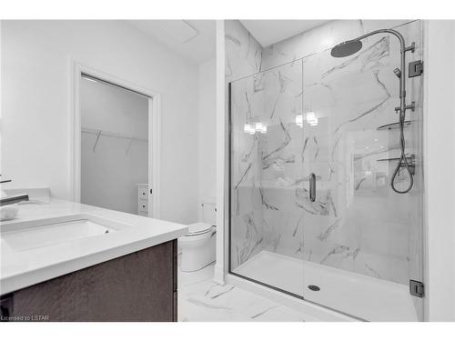 1001-480 Callaway Road, London, ON - Indoor Photo Showing Bathroom