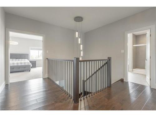 1221 Eagletrace Court, London, ON - Indoor Photo Showing Other Room