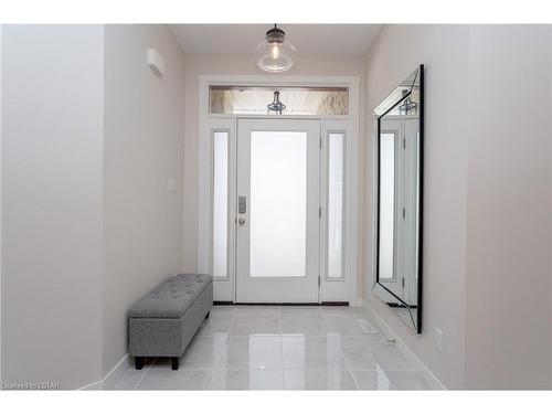 10 Doral Court, St. Thomas, ON - Indoor Photo Showing Other Room