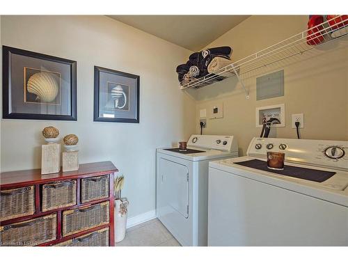 204-1030 Coronation Drive, London, ON - Indoor Photo Showing Laundry Room