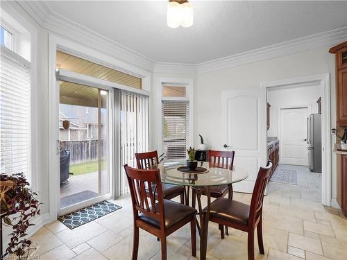 3467 Mclauchlan Crescent, London, ON - Indoor Photo Showing Dining Room