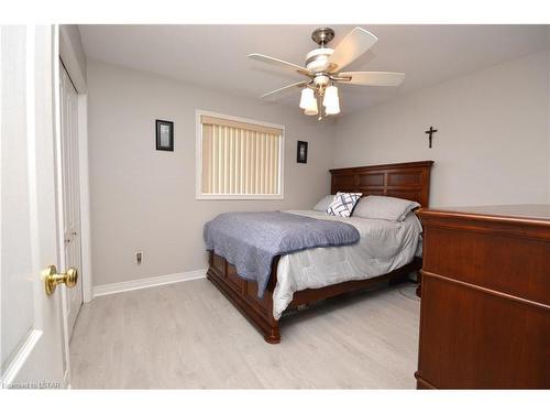 8105 Mcgregor Court, Mcgregor, ON - Indoor Photo Showing Bedroom