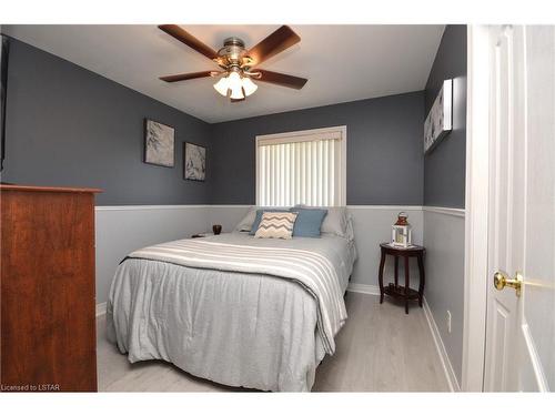 8105 Mcgregor Court, Mcgregor, ON - Indoor Photo Showing Bedroom