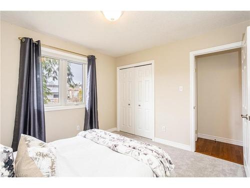 69 Winona Road, Kilworth, ON - Indoor Photo Showing Bedroom