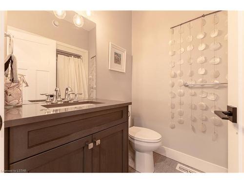 9 Sunrise Lane, Grand Bend, ON - Indoor Photo Showing Bathroom