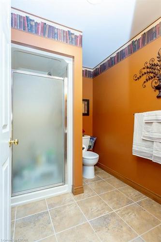 78 Parkview Drive, Dorchester, ON - Indoor Photo Showing Bathroom