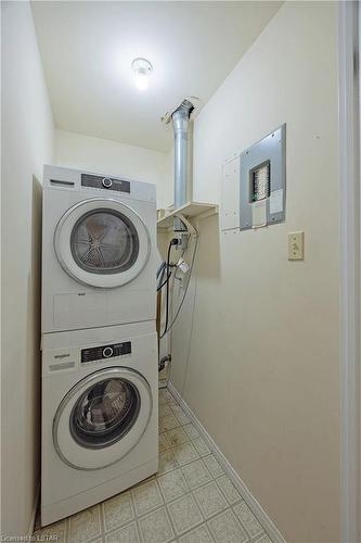 103-95 Baseline Road W, London, ON - Indoor Photo Showing Laundry Room