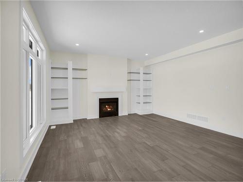 36 Kelly Drive, Thamesford, ON - Indoor With Fireplace