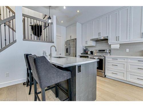 21-1820 Canvas Way, London, ON - Indoor Photo Showing Kitchen With Stainless Steel Kitchen With Upgraded Kitchen