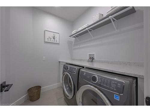 37437 Lake Line, Port Stanley, ON - Indoor Photo Showing Laundry Room