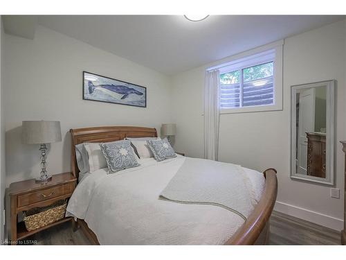 37437 Lake Line, Port Stanley, ON - Indoor Photo Showing Bedroom