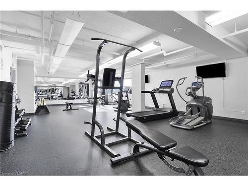 1707-380 King Street, London, ON - Indoor Photo Showing Gym Room