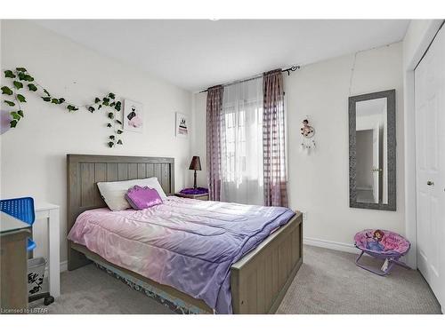 1164 Foxcreek Road, London, ON - Indoor Photo Showing Bedroom