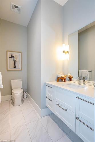 100-1705 Fiddlehead Place, London, ON - Indoor Photo Showing Bathroom