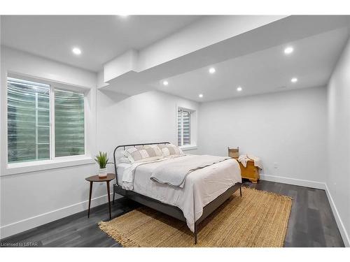 246 Snyders Avenue, Belmont, ON - Indoor Photo Showing Bedroom
