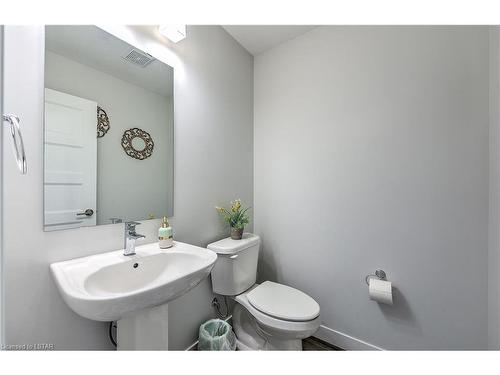 12-3380 Singleton Avenue, London, ON - Indoor Photo Showing Bathroom