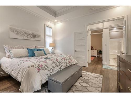 2426 Red Thorne Avenue, London, ON - Indoor Photo Showing Bedroom