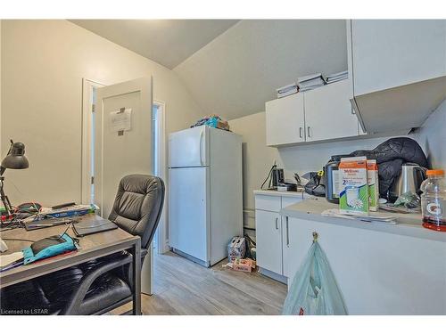 1053 Richmond Street, London, ON - Indoor Photo Showing Other Room