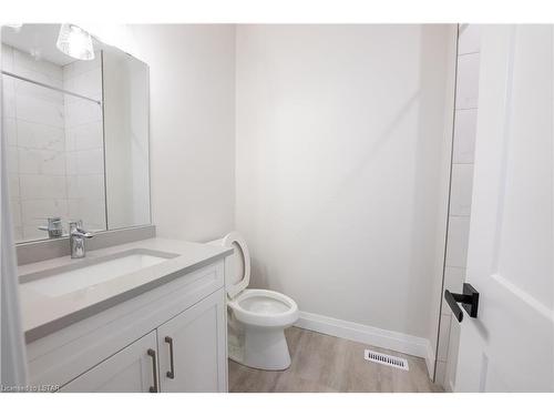 6-63 Compass Trail, Port Stanley, ON - Indoor Photo Showing Bathroom