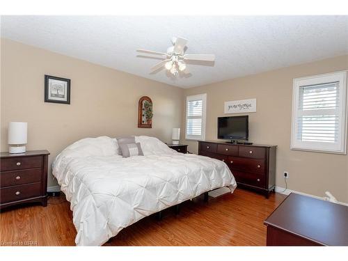 22-20 Windemere Place, St. Thomas, ON - Indoor Photo Showing Bedroom