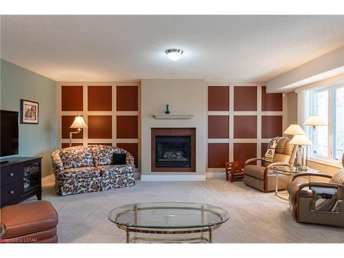 334 Grasslands Way, London, ON - Indoor Photo Showing Living Room With Fireplace