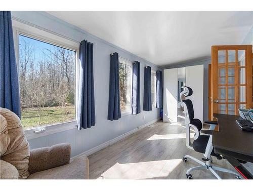 9879 Ruby Lane, Lambton Shores, ON - Indoor Photo Showing Gym Room