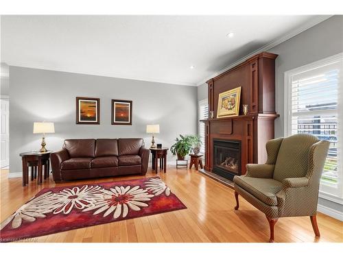 5 Blue Heron Drive, Ilderton, ON - Indoor Photo Showing Living Room With Fireplace