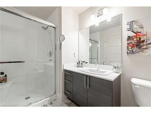 22-3025 Singleton Avenue, London, ON - Indoor Photo Showing Bathroom