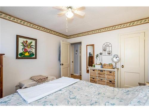 657 Creston Avenue, London, ON - Indoor Photo Showing Bedroom