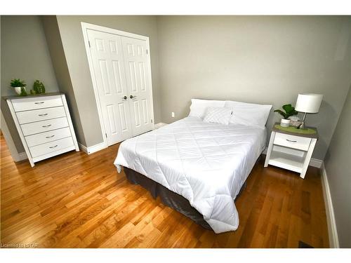 988 Moy Crescent, London, ON - Indoor Photo Showing Bedroom