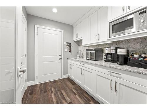 180 Hennessy Street, Forest, ON - Indoor Photo Showing Kitchen
