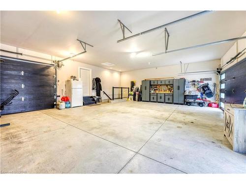 180 Hennessy Street, Forest, ON - Indoor Photo Showing Garage