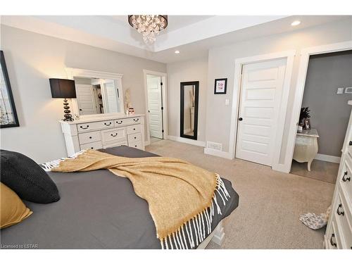 21 Old Course Road, St. Thomas, ON - Indoor Photo Showing Bedroom