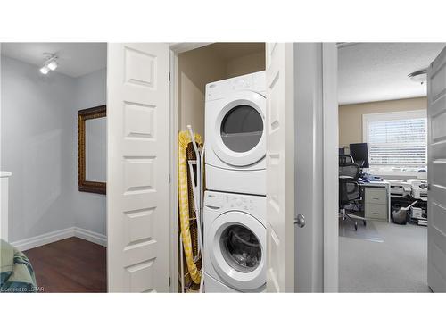 2-1850 Beaverbrook Avenue, London, ON - Indoor Photo Showing Laundry Room