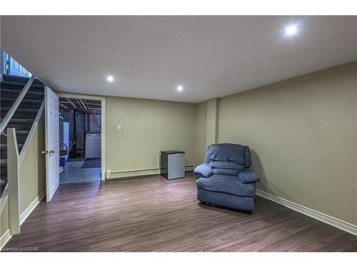 999 Notre Dame Drive, London, ON - Indoor Photo Showing Other Room