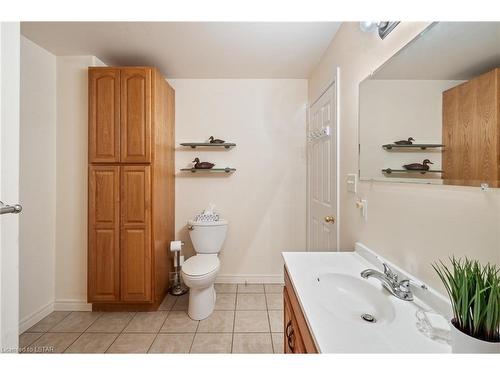742 Lakeshore Road, Port Burwell, ON - Indoor Photo Showing Bathroom