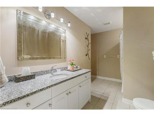 6-375 Edith Cavell Boulevard, Port Stanley, ON - Indoor Photo Showing Bathroom