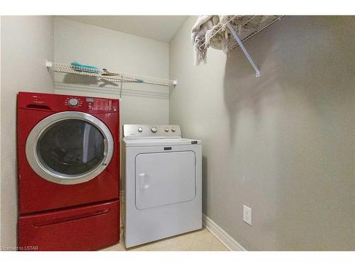 6-375 Edith Cavell Boulevard, Port Stanley, ON - Indoor Photo Showing Laundry Room