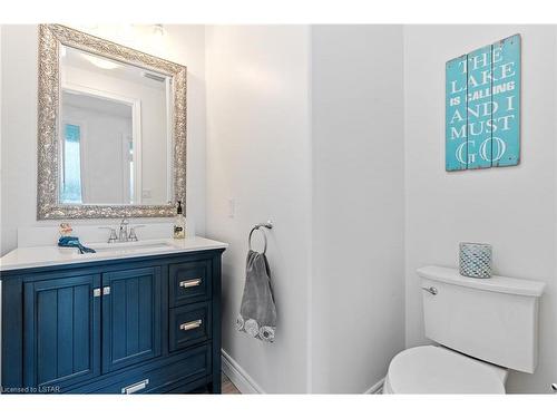 34180 Melena Beach Sideroad, Bayfield, ON - Indoor Photo Showing Bathroom