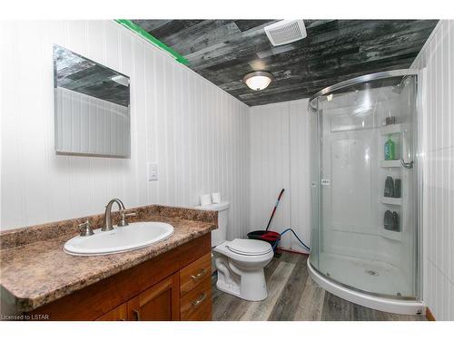 2096 Bruce Road 9, Northern Bruce Peninsula, ON - Indoor Photo Showing Bathroom