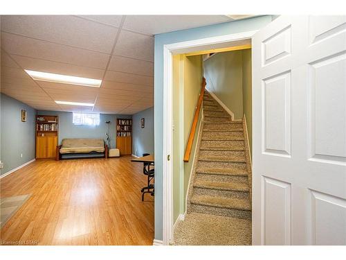 8 Primrose Drive, Tillsonburg, ON - Indoor