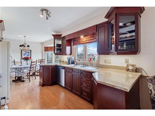 6347 Decker Drive, London, ON - Indoor Photo Showing Kitchen With Double Sink