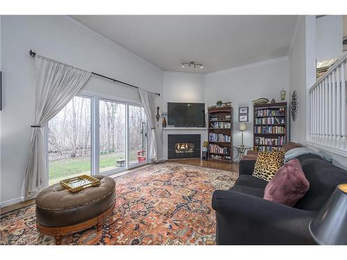 44-70 Glenroy Road, London, ON - Indoor Photo Showing Living Room With Fireplace