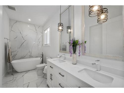 6 Beaty Lane, Thamesford, ON - Indoor Photo Showing Bathroom