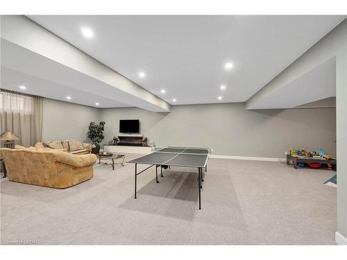 6 Beaty Lane, Thamesford, ON - Indoor Photo Showing Other Room