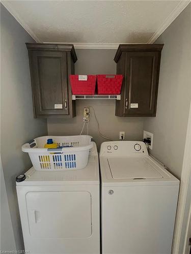A20-4838 Switzer Drive, Appin, ON - Indoor Photo Showing Laundry Room
