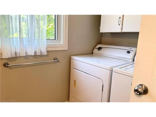 22-683 Windermere Road, London, ON - Indoor Photo Showing Laundry Room